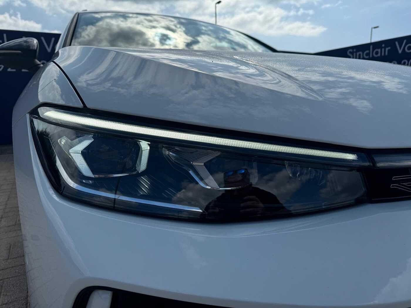Volkswagen Passat 1.5 TSI (272ps) R-Line eHybrid DSG + CLICK AND COLLECT