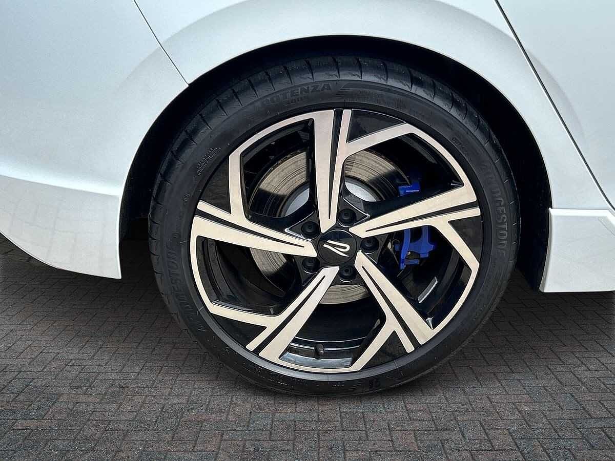 Volkswagen Golf 2.0 TSI 333 R 4Motion 5dr DSG + CLICK AND COLLECT