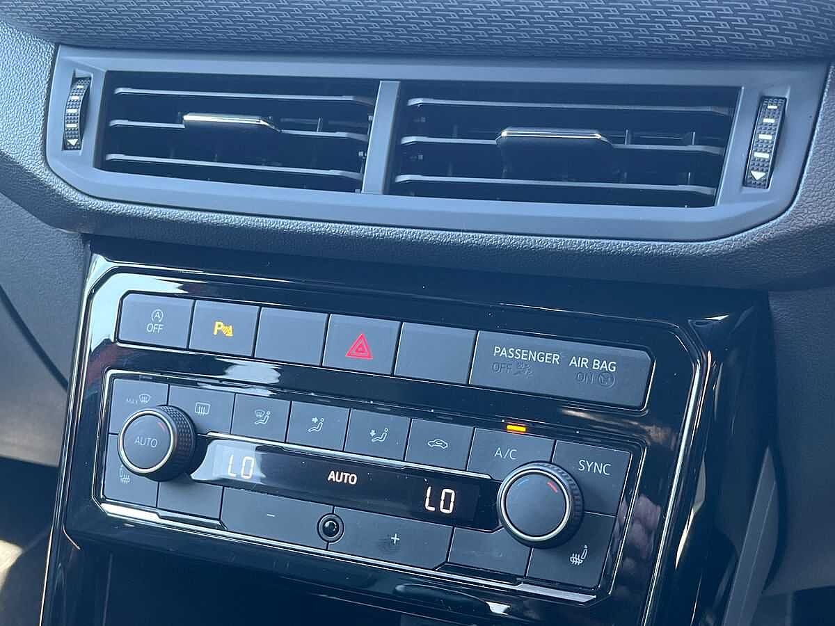 Volkswagen T-Cross 1.0 TSI (110ps) R-Line Hatchback