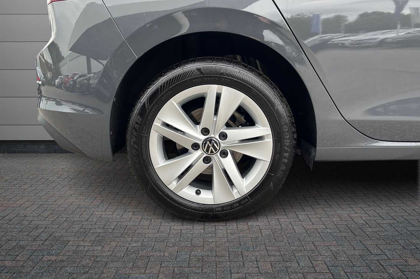Volkswagen Golf 1.0 TSI Life Hatchback 5dr Petrol Manual Euro 6 (s/s) (110 ps)