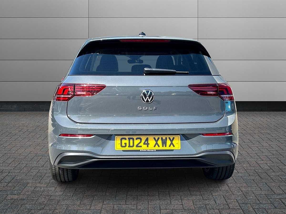 Volkswagen Golf 1.5 TSI Match 5dr