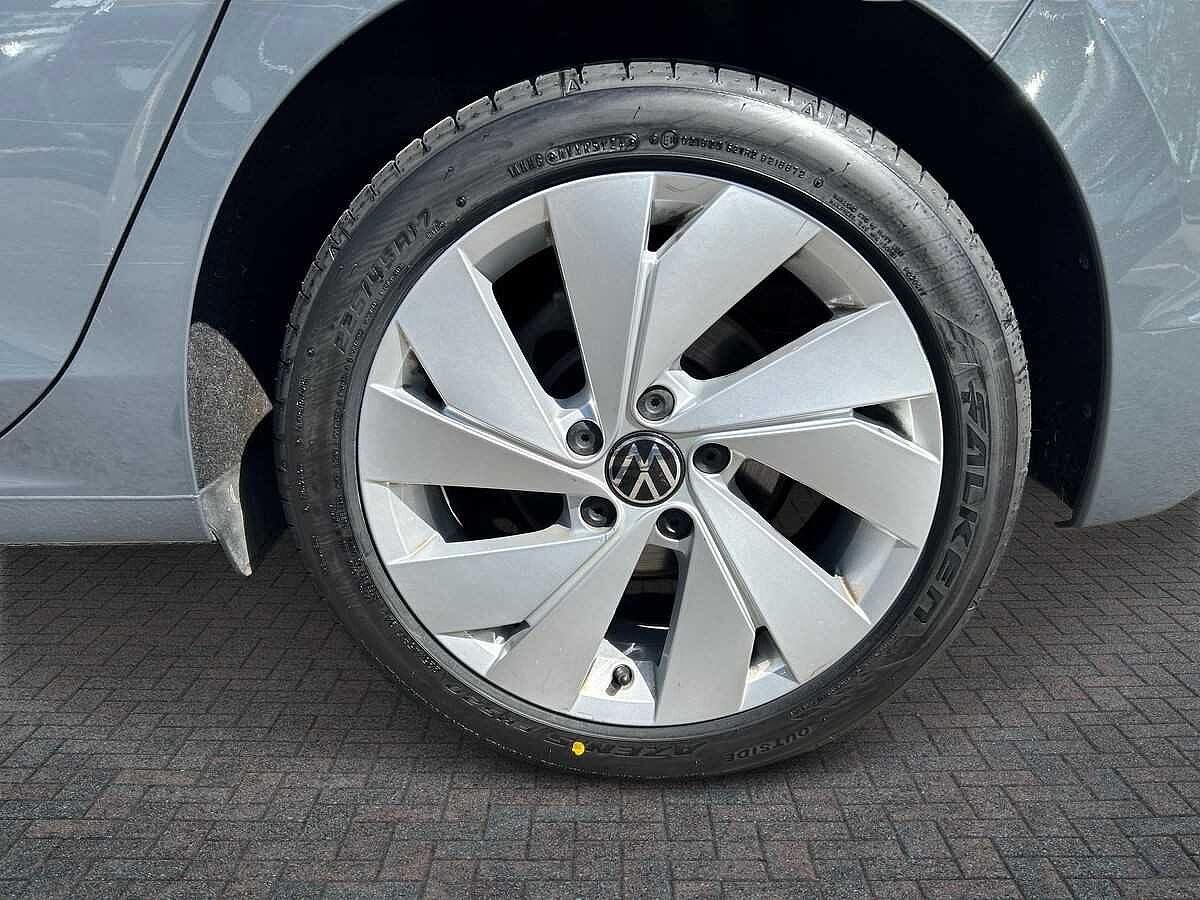 Volkswagen Golf 1.5 TSI Match 5dr