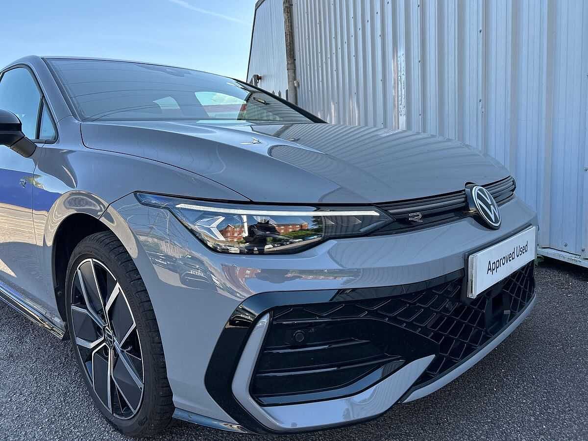 Volkswagen Golf Mark 8 Facelift(2024) Black Ed 1.5 TSI(150ps)
