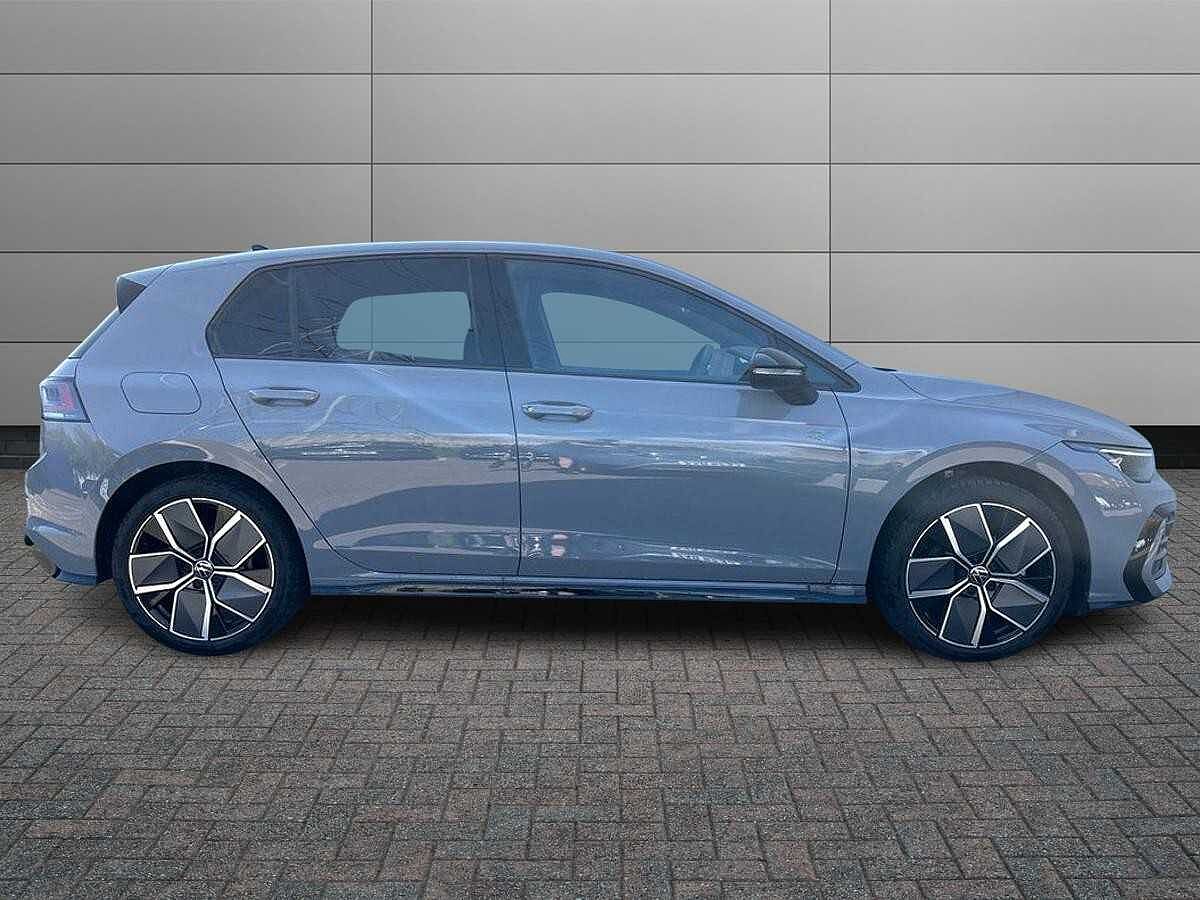 Volkswagen Golf Mark 8 Facelift(2024) Black Ed 1.5 TSI(150ps)