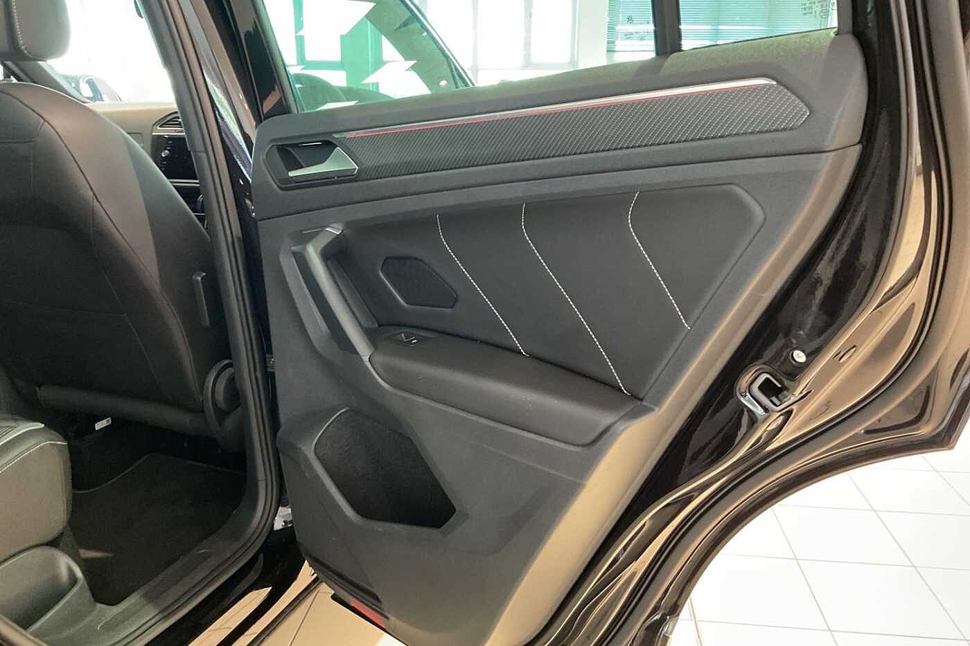 Volkswagen Tiguan 2.0 TDI R-Line Edition SUV 5dr Diesel DSG Euro 6 (s/s) (150 ps)