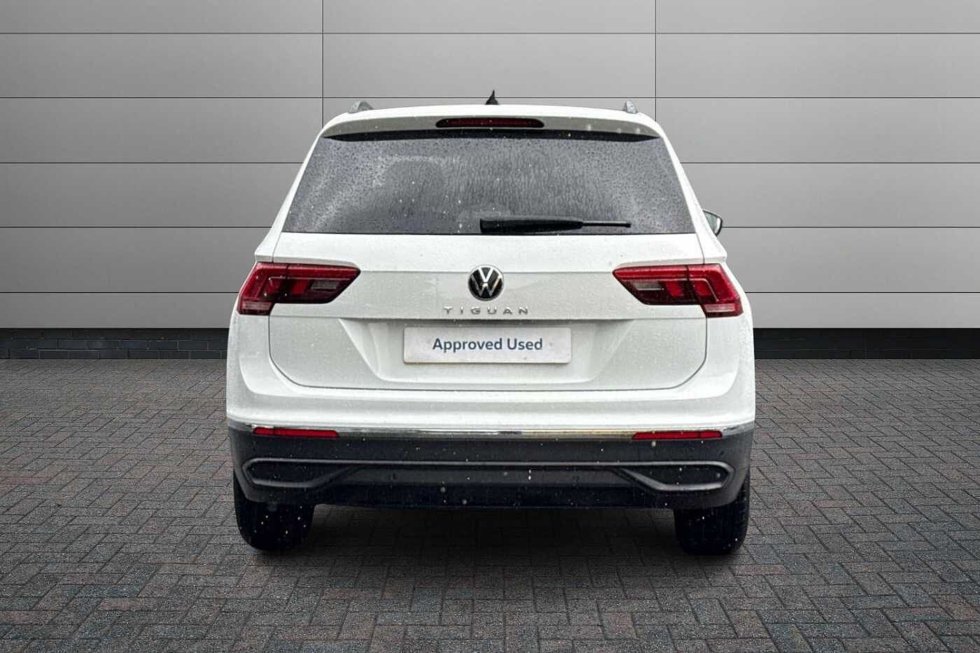 Volkswagen Tiguan 1.5 TSI Active SUV 5dr Petrol DSG Euro 6 (s/s) (150 ps)