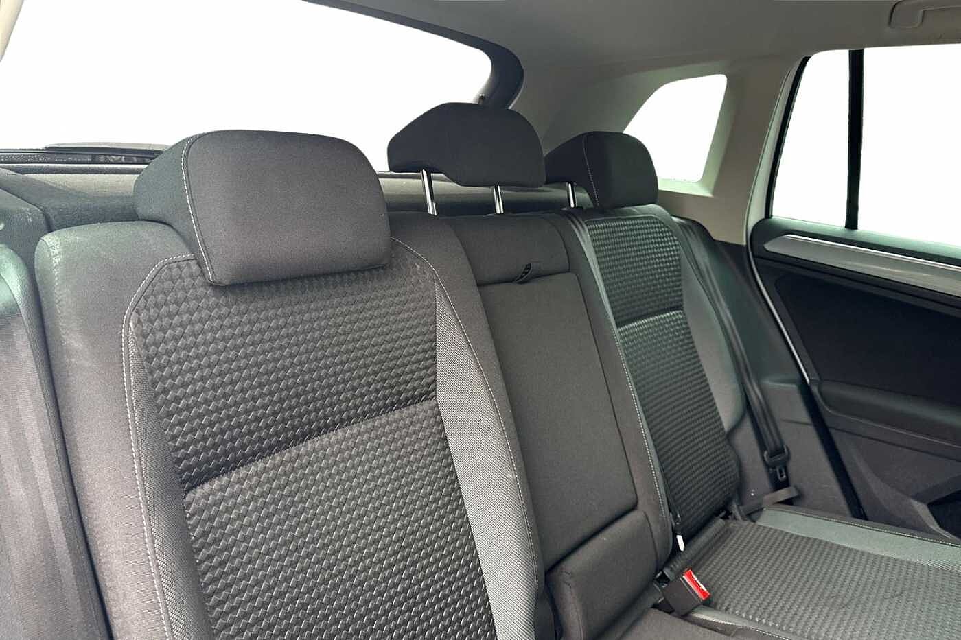 Volkswagen Tiguan 1.5 TSI Active SUV 5dr Petrol DSG Euro 6 (s/s) (150 ps)
