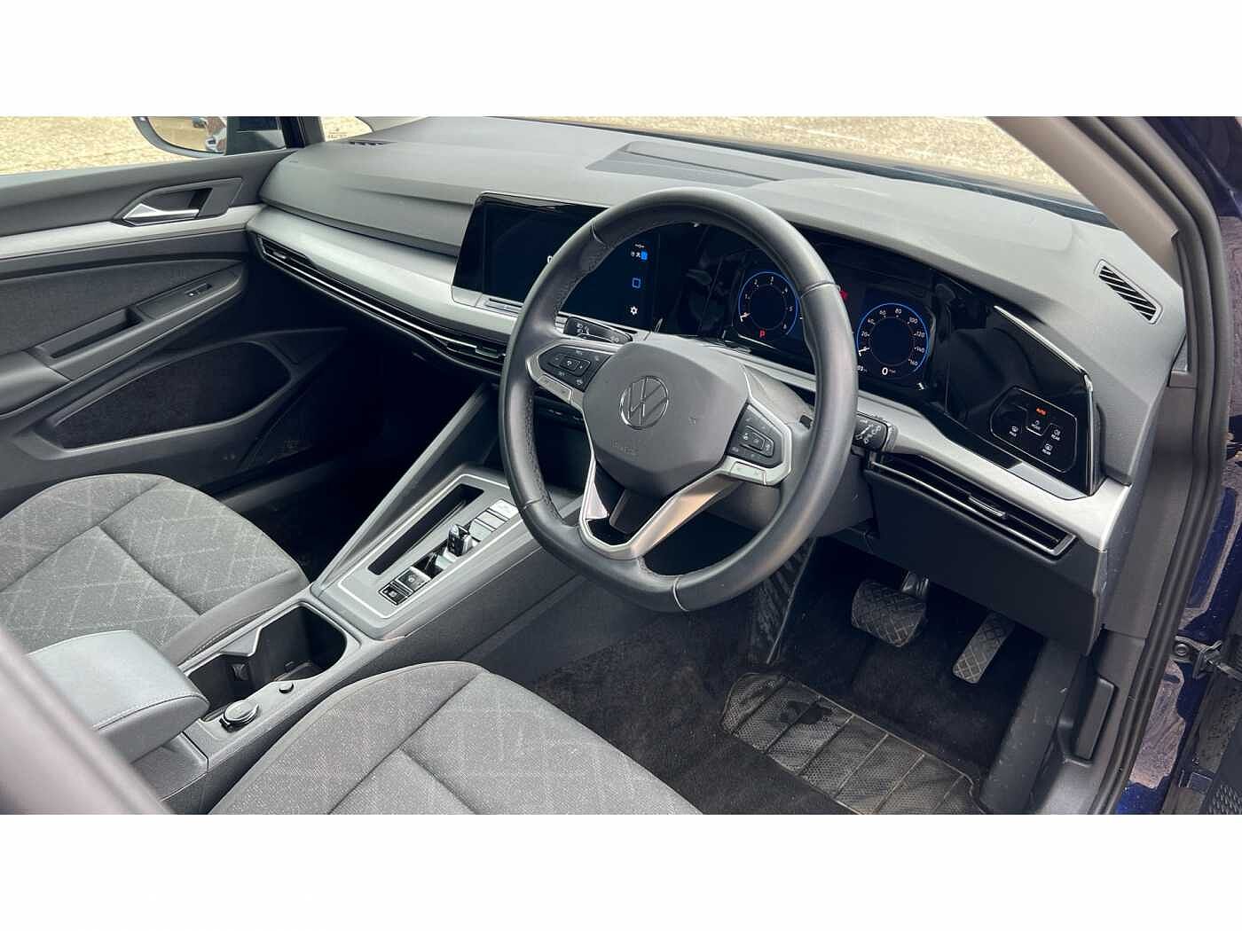 Volkswagen Golf 2.0 TDI Life 5dr DSG
